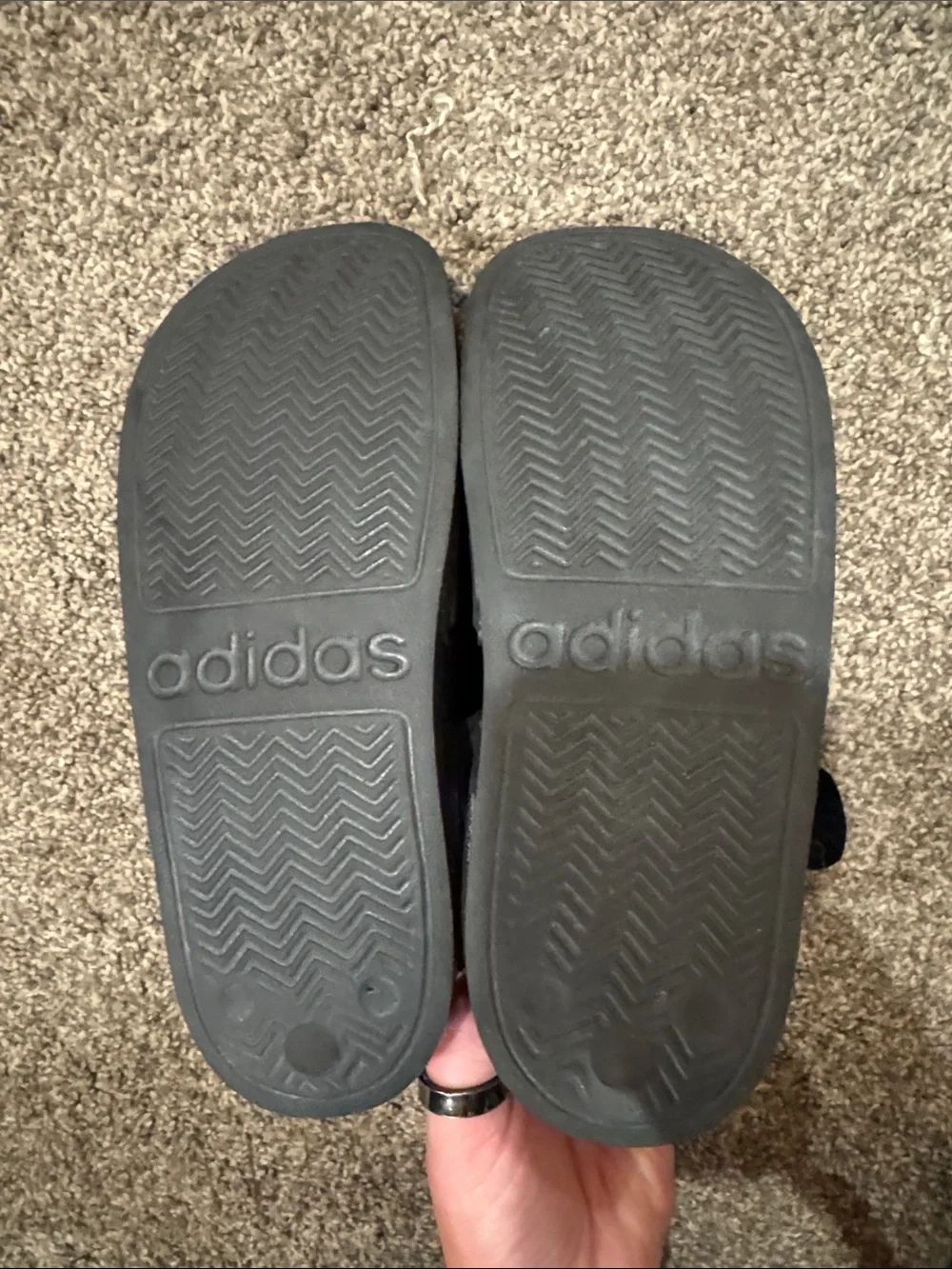 Adidas Black Kids Dual-Strap Slide Sandals with Logo - NWOT - kids size 1